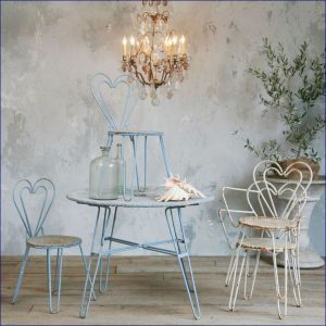 shabby cic in giardino