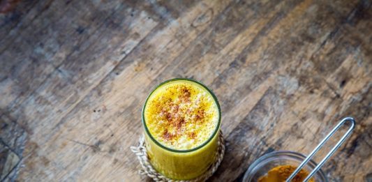 Curcuma latte dorato