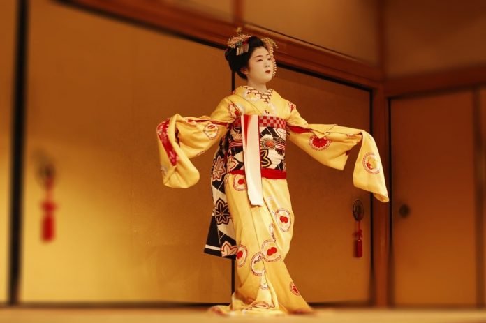 Popolo giapponese: la Gheisa o Geisha, tradizione e abbigliamento